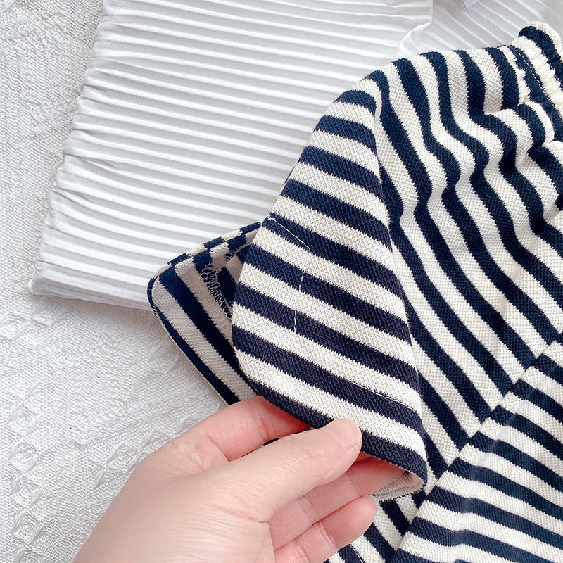 Girls’ 2-Piece Summer Set – Bow Accent Top & Striped Shorts